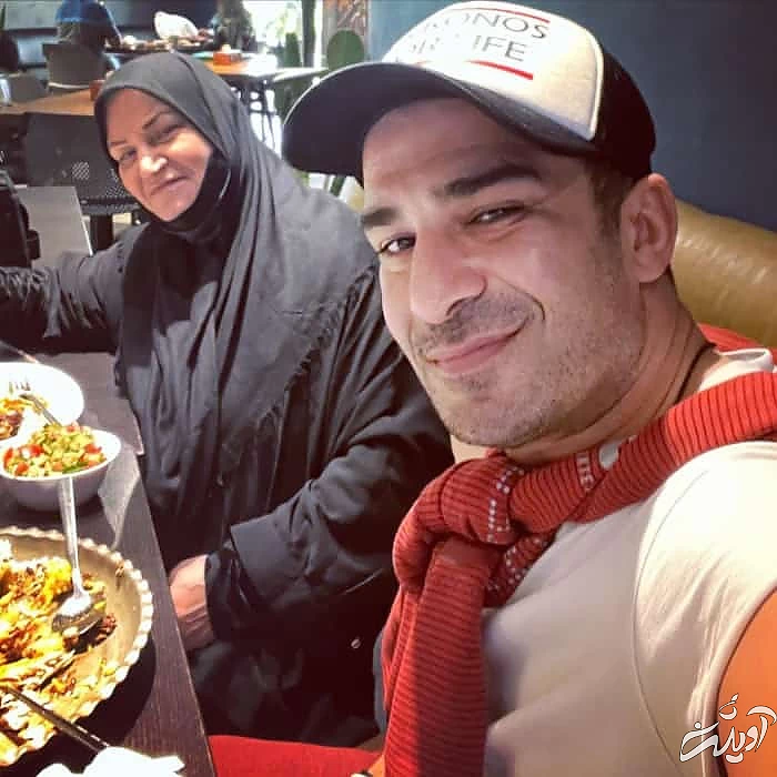 عکس یوسف تیموری و مادرش مادر یوسف تیموری